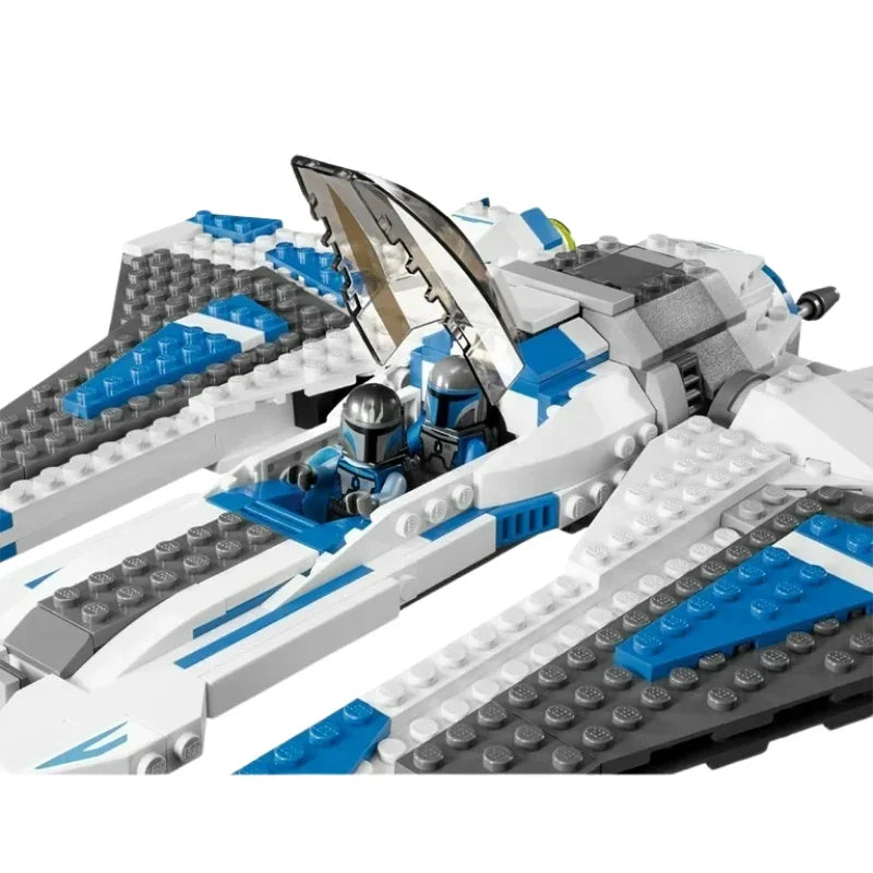 PRe-loved LEGO Star Wars: Pre Vizsla's Mandalorian Fighter Starship Building Set Minifigures (Without box)