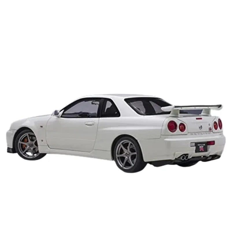 Nissan Skyline Spec II 1:24 Scale Die-Cast Model – White Pearl Collectible Car