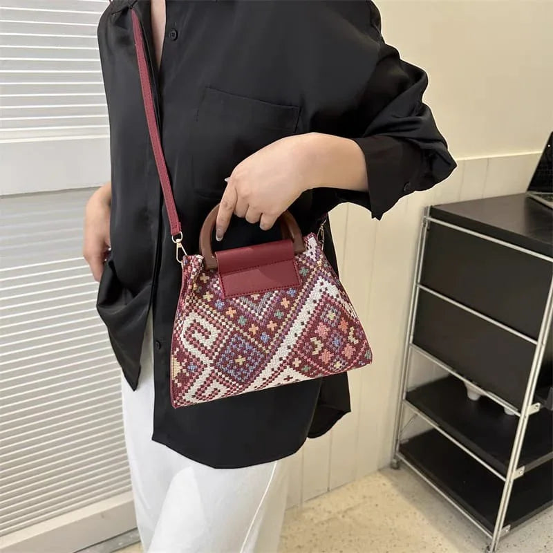 Trendy Printed Handbag with Small Pouch – Stylish & Practical