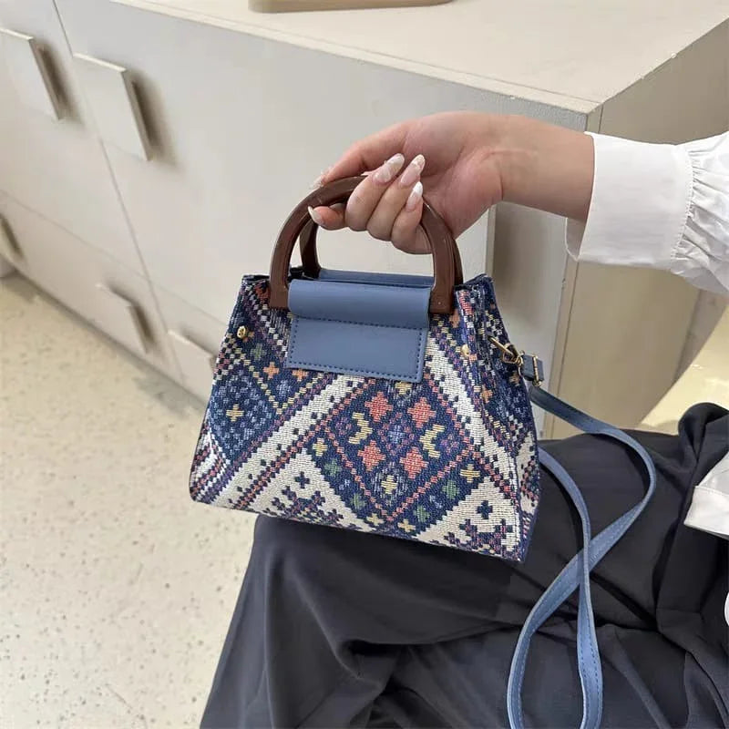 Trendy Printed Handbag with Small Pouch – Stylish & Practical