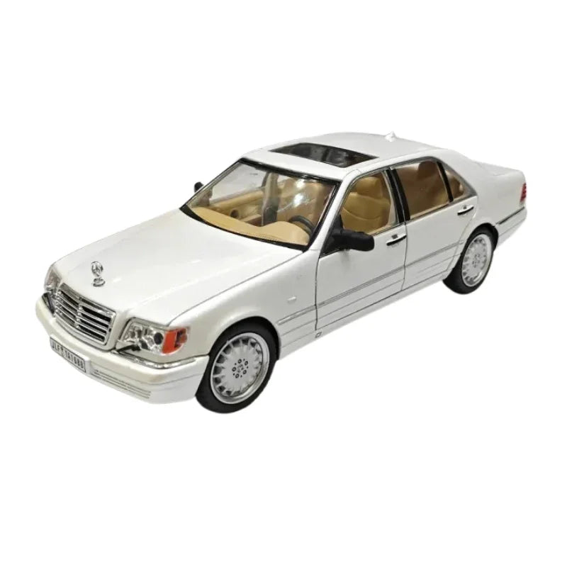 SR TOYS 1:24 Mercedes-Benz  Diecast Timeless Classic Luxury in Miniature