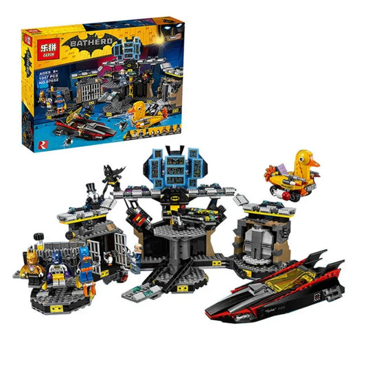 Batman Batcave Penguin Attack – Building Blocks Set