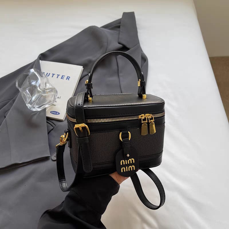 Womens Box Style Shoulder Handbag Elegant Compact