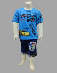 Fabric Car Design T-Shirt With Short Jeans

