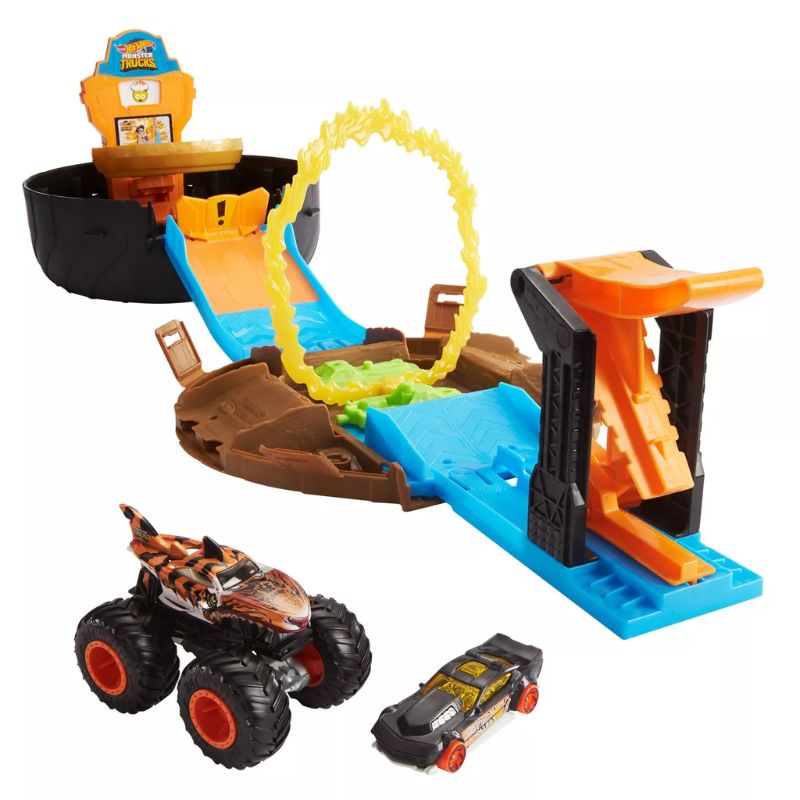 Monster Trucks Stunt Tire Play Set