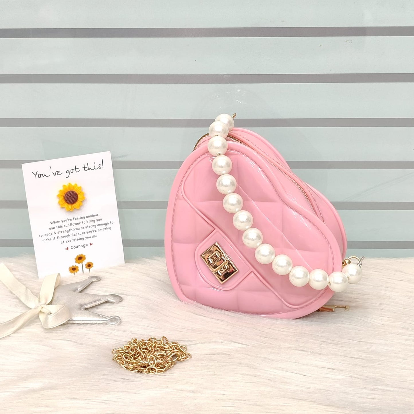 Elegant Heart-Shaped Shoulder Bag with Pearl Handle