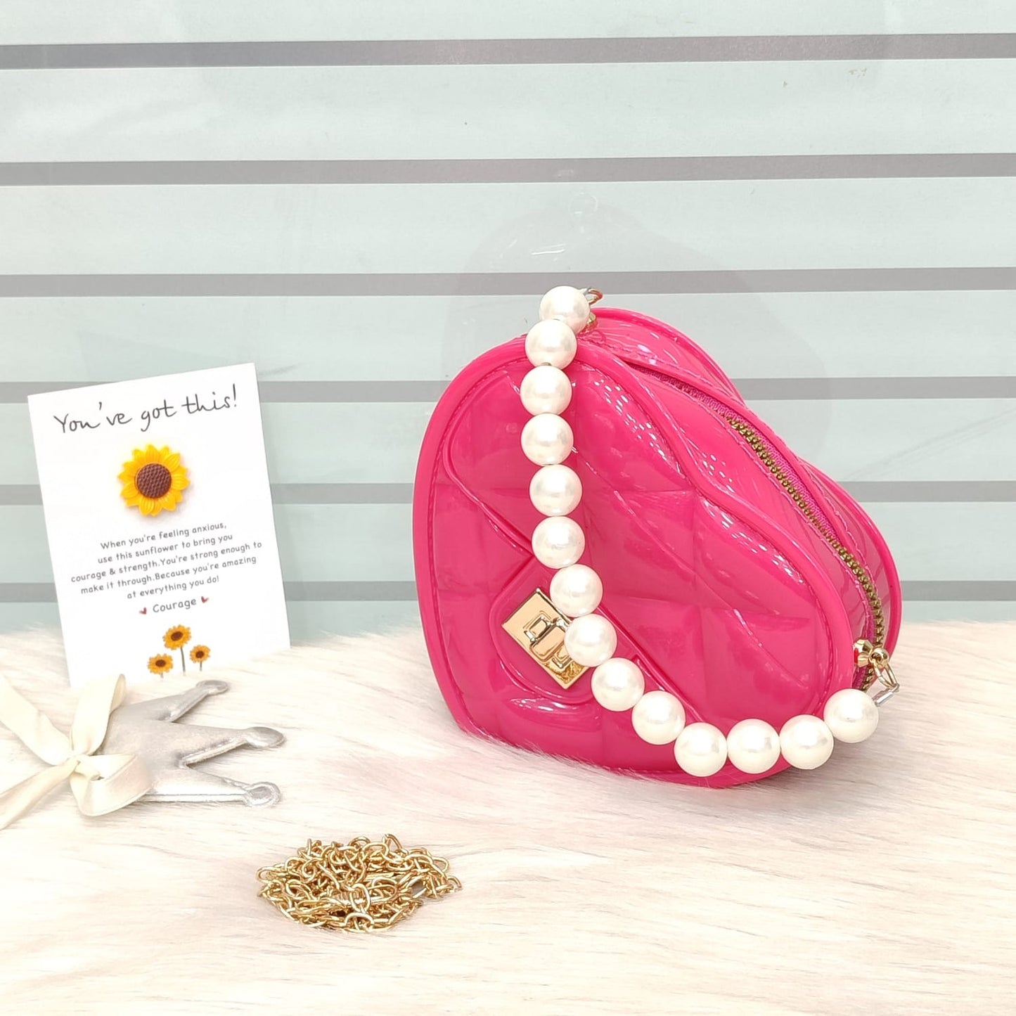 Elegant Heart-Shaped Shoulder Bag with Pearl Handle