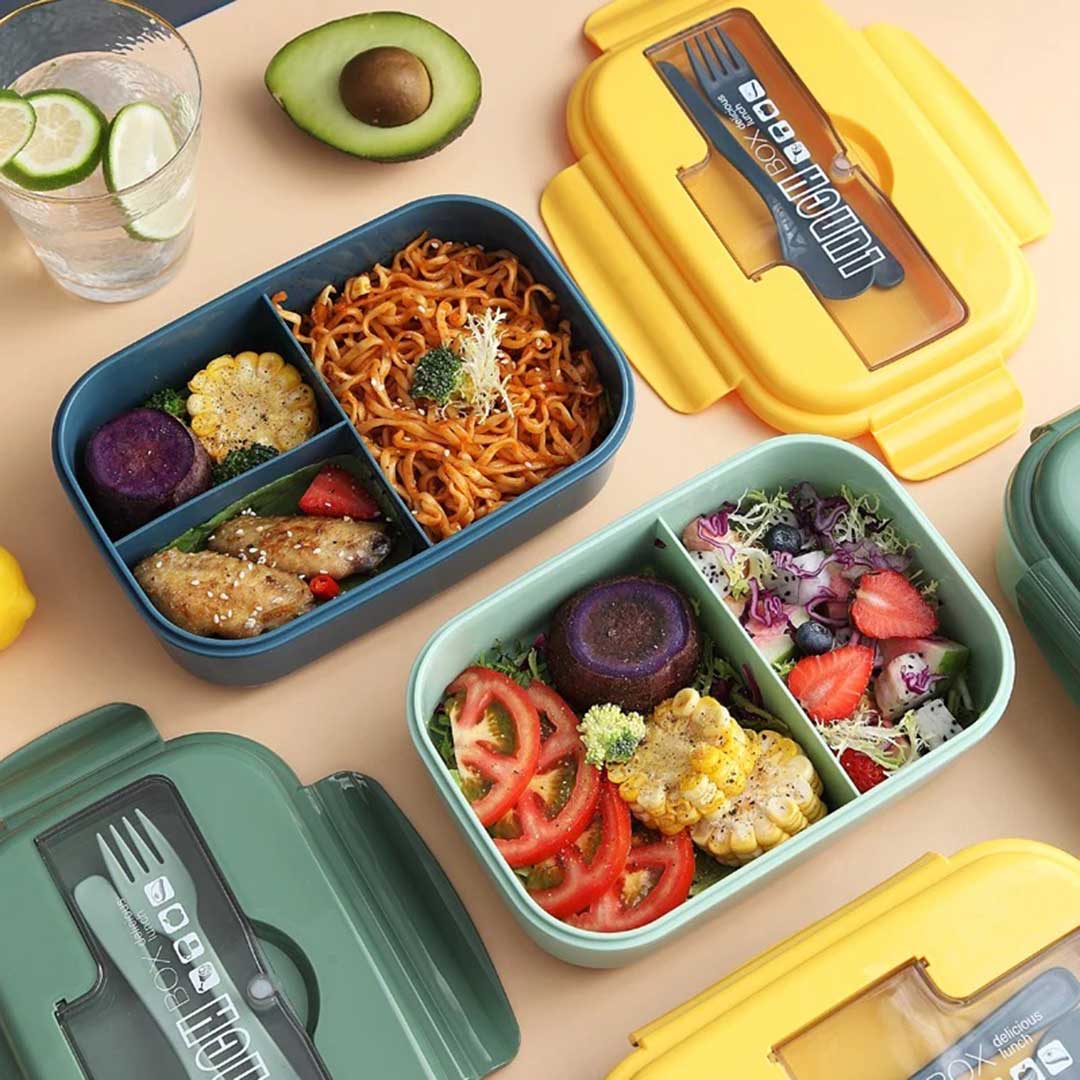 Portable Three -layer lunch box with separate box and cutlery set, suitable for Kids